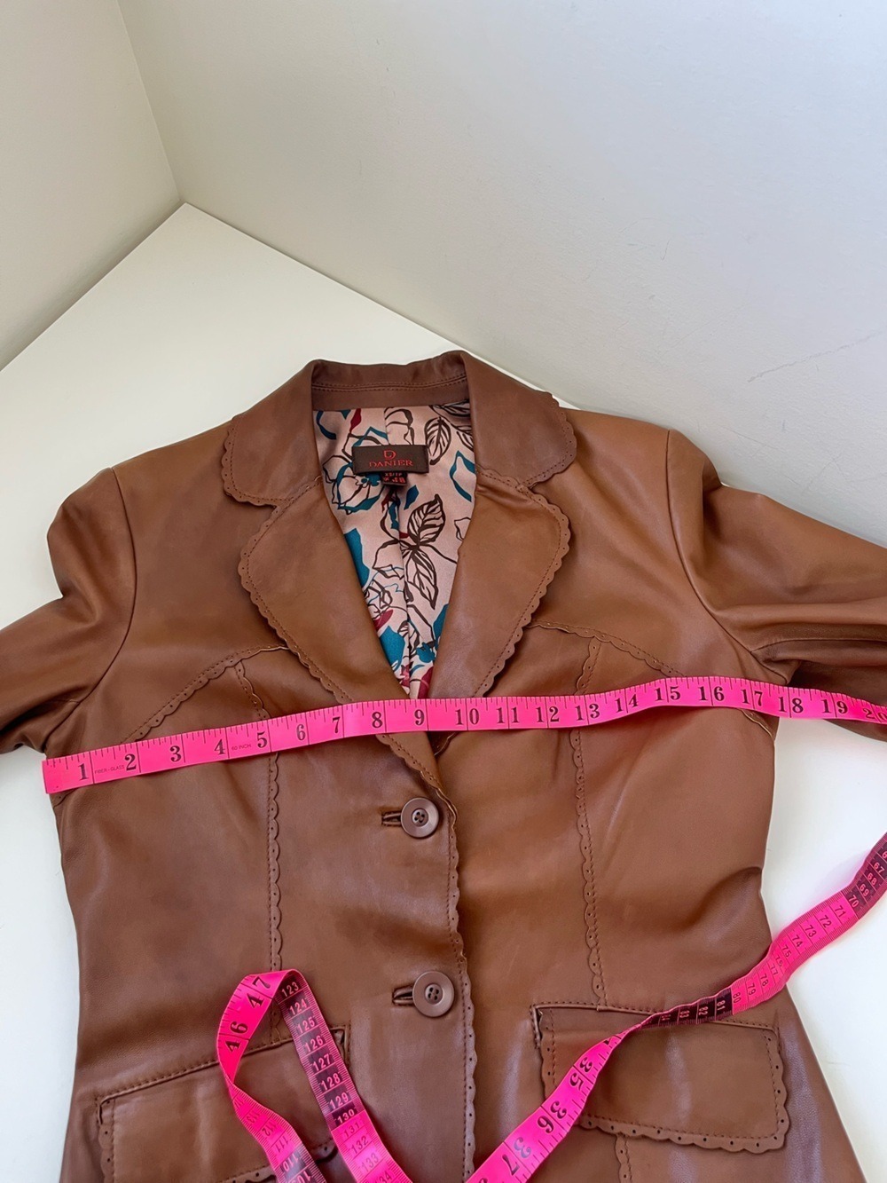 Danier Vintage Brown Camel Genuine Leather Button Front Jacket Size XS - Picture 8 of 10